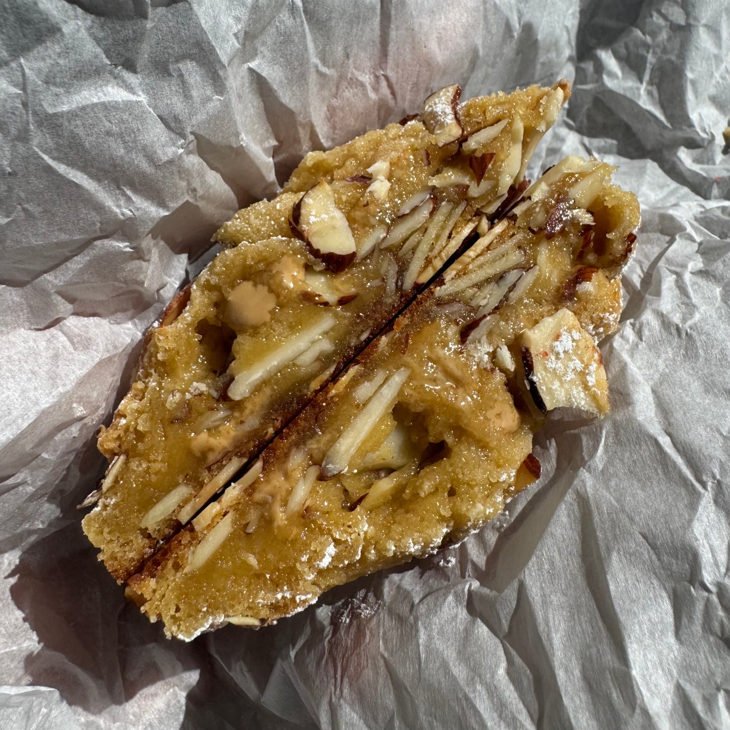 ALMOND CROISSANT